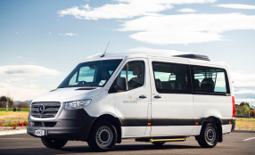 8 seater minibus hire southampton